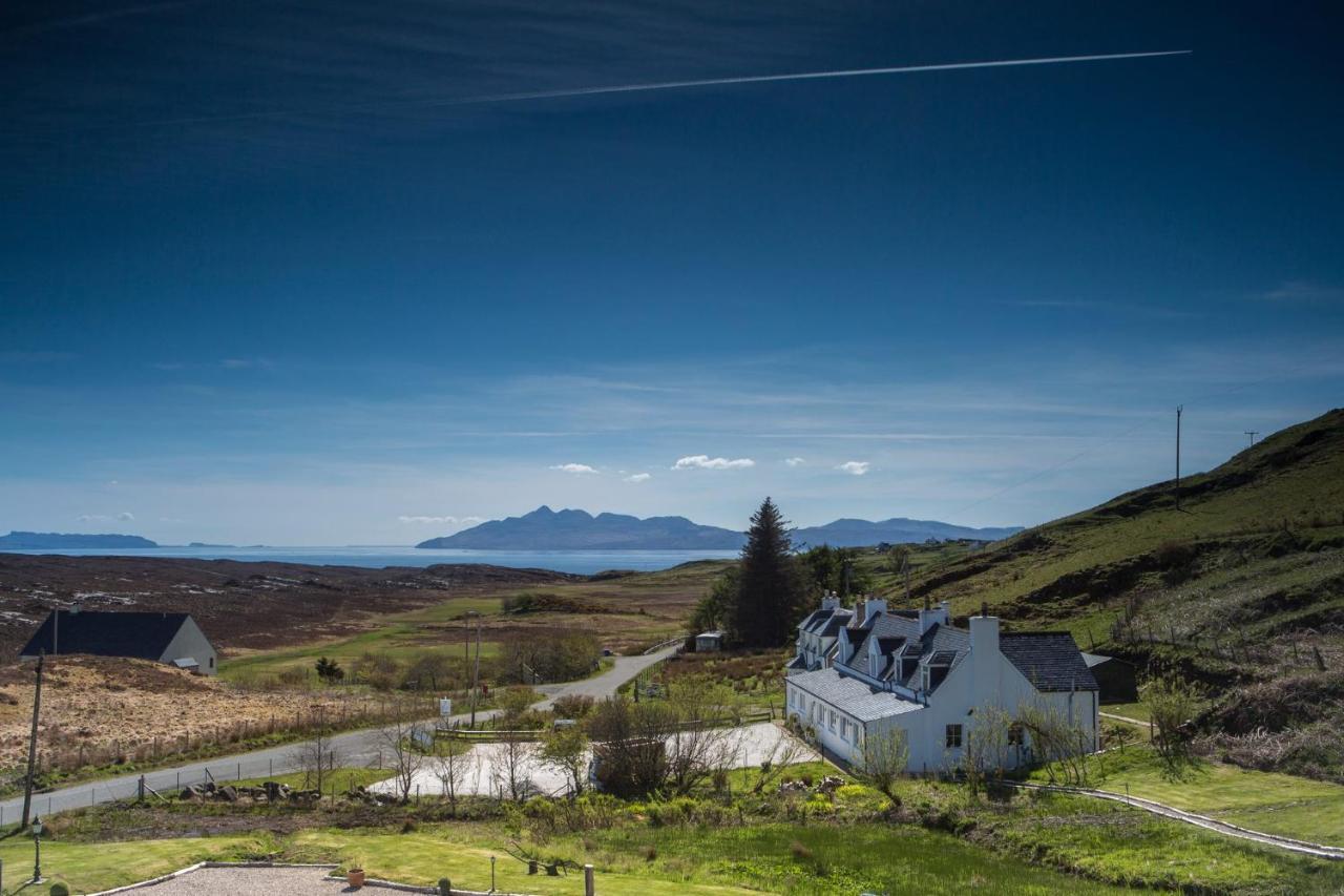 Tigh Lachie, Mary'S Thatched Cottages, Elgol, Isle Of Skye Exterior photo