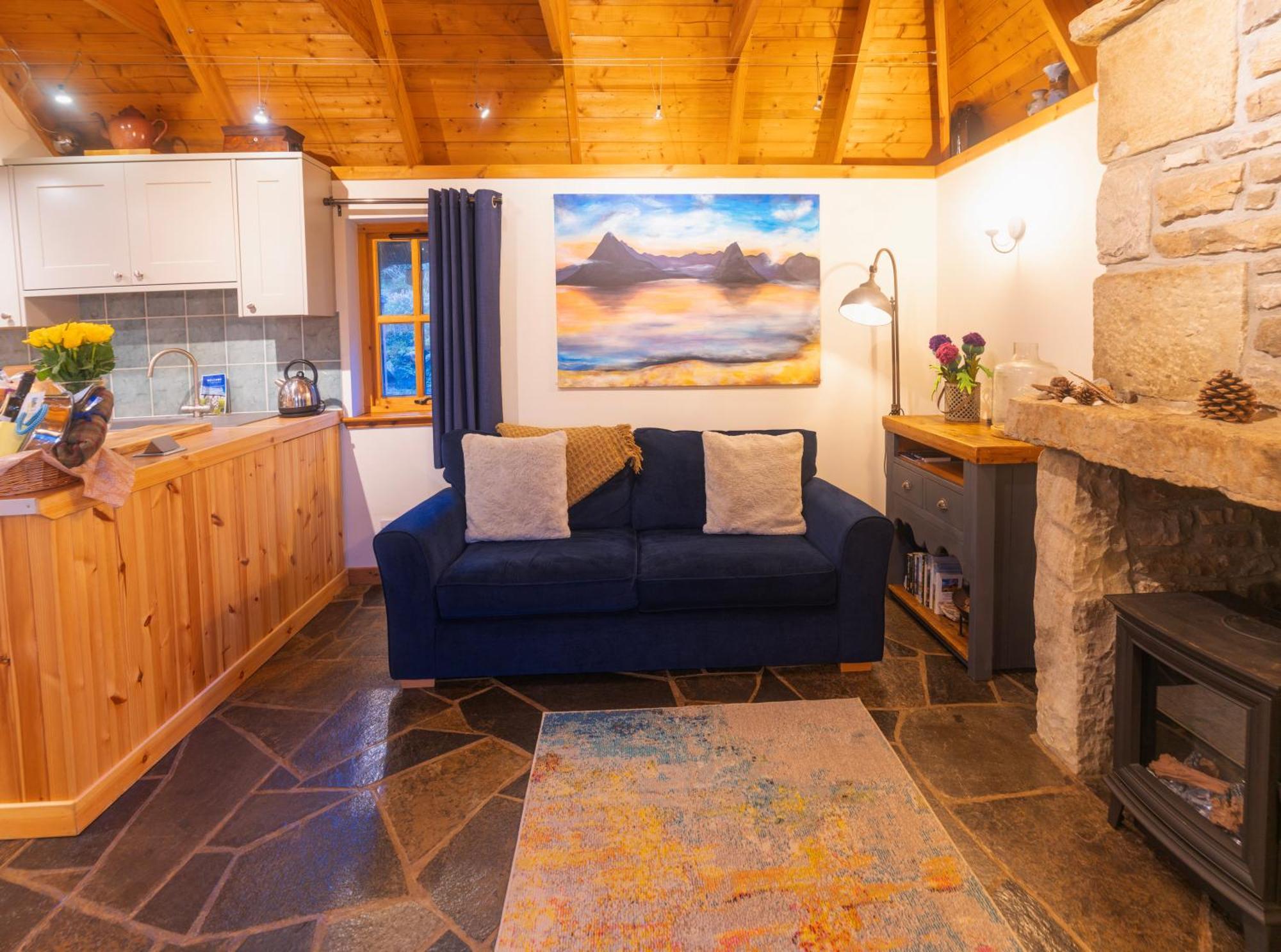 Tigh Lachie, Mary'S Thatched Cottages, Elgol, Isle Of Skye Exterior photo